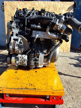 Load image into Gallery viewer, Motor Kia Sorento III D4HB 2.2 CRDI 197PS 56TKm 2020 Diesel Engine Komplett MOT3847963280px