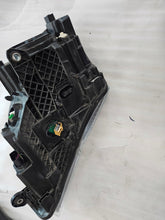Laden Sie das Bild in den Galerie-Viewer, Frontscheinwerfer Skoda Superb III 3V1941016B Xenon Rechts Headlight
