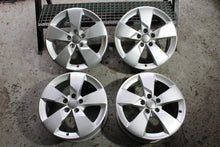 Laden Sie das Bild in den Galerie-Viewer, 4x Alufelge 17 Zoll 7.0" 5x112 47ET Glanz Silber 8S0601025J- Audi Tt Rim Wheel FEL4113746042aq