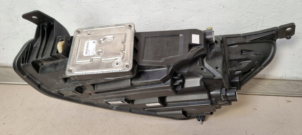 Frontscheinwerfer Ford Focus MX7B-13E014-ED LED Rechts Scheinwerfer Headlight SCH5750519720sz
