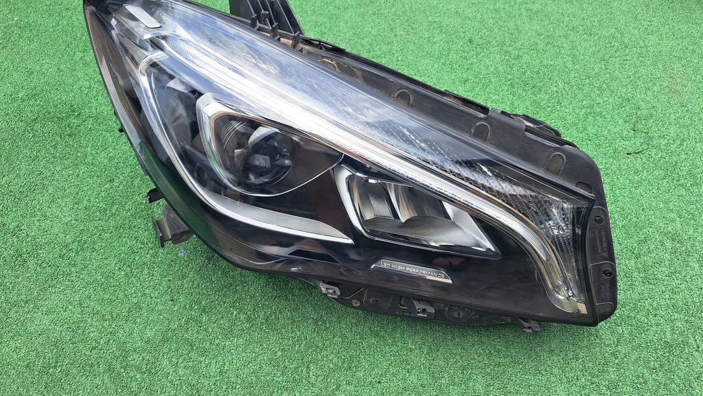 Frontscheinwerfer Mercedes-Benz Cla X117 C117 A1178206861 Full LED Rechts SCH9442761099cg