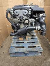 Load image into Gallery viewer, Motor Mercedes-Benz W204 271910 1.6 156PS 115kW 132TKm 2009 Benzin Komplett