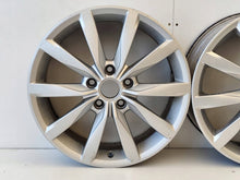 Load image into Gallery viewer, 4x Alufelge 17 Zoll 5x112 5G0601025K VW Golf Vii Rim Wheel FEL7424625134wk