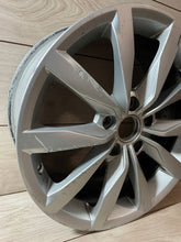 Load image into Gallery viewer, 1x Alufelge 17 Zoll 7.0" 5x112 5G0601025BH VW Golf VII I Rim Wheel FEL7054182975vs