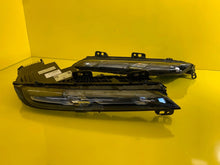 Laden Sie das Bild in den Galerie-Viewer, Frontscheinwerfer BMW 7 9879936-08 9879935-09 LED Ein Stück (Rechts oder Links) SCH7037978288oc