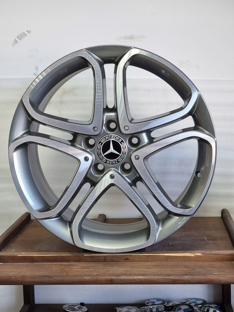 1x Alufelge 18 Zoll 9.5" 5x112 48ET Glanz Graphit A2184012402 Mercedes-Benz Cls