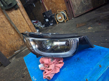Laden Sie das Bild in den Galerie-Viewer, Frontscheinwerfer BMW I3 7467750-05 Full LED Rechts Scheinwerfer Headlight SCH8241909647le