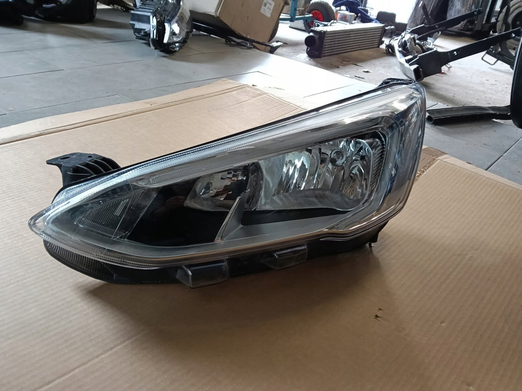 Frontscheinwerfer Ford Focus JX7B-13W030-AE Links Scheinwerfer Headlight SCH5966612733to