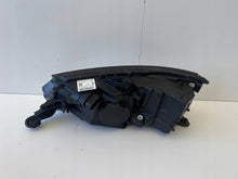 Laden Sie das Bild in den Galerie-Viewer, Frontscheinwerfer Skoda Fabia III 6V1941016F Rechts Scheinwerfer Headlight SCH7954508354in