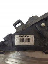 Laden Sie das Bild in den Galerie-Viewer, Frontscheinwerfer Volvo S60 31358100 89907483 Rechts Scheinwerfer Headlight SCH7855506696oa