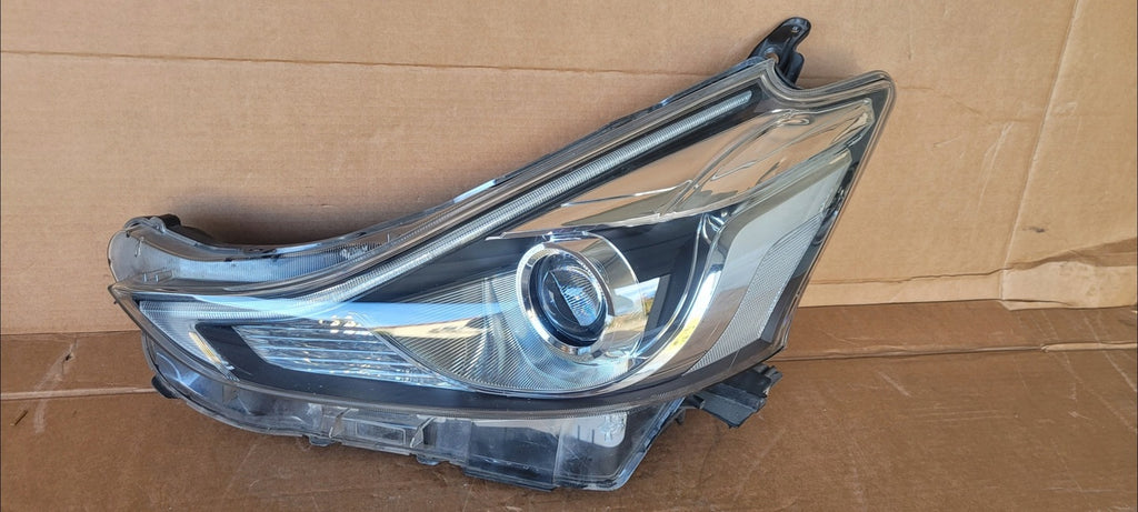 Frontscheinwerfer Toyota Prius Plus Full LED Links Scheinwerfer Headlight SCH9049856898ye