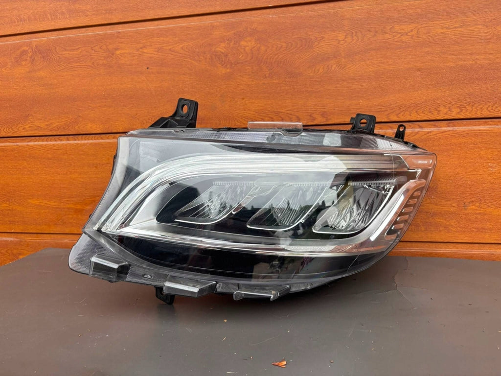 Frontscheinwerfer Mercedes-Benz Sprinter A9109069900 Links Headlight SCH6480982159yp