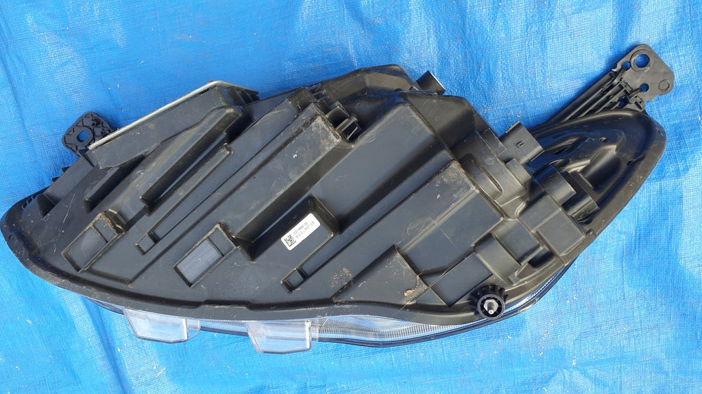 Frontscheinwerfer Ford Focus MX7B-13E014-EB X7B13B626AG Rechts oder Links