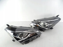 Load image into Gallery viewer, Frontscheinwerfer Toyota Yaris PJT4410 Rechts Scheinwerfer Headlight