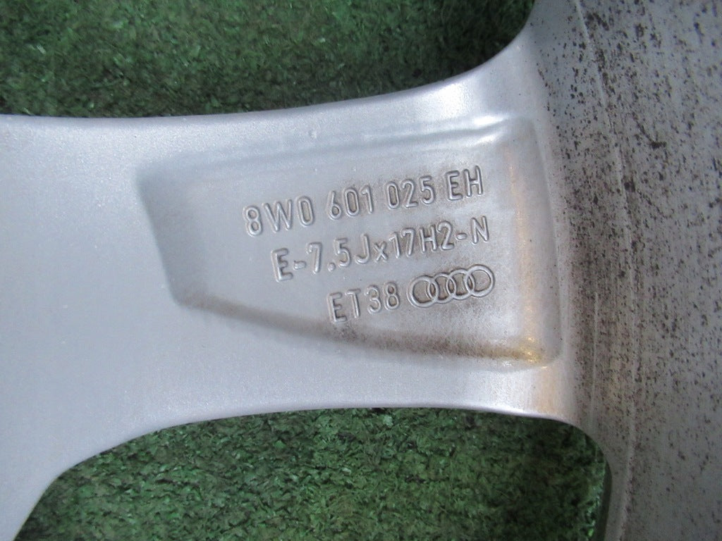 1x Alufelge 17 Zoll 7.5" 5x112 38ET Glanz Silber 8W0601025 Audi C7 A4 B9 FEL5116455653qf
