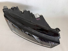Laden Sie das Bild in den Galerie-Viewer, Frontscheinwerfer Skoda Octavia IV 5E4941016A Rechts Scheinwerfer Headlight SCH6041445782nz