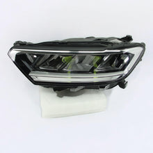 Laden Sie das Bild in den Galerie-Viewer, Frontscheinwerfer VW T-Roc 2GA941005F LED Links Scheinwerfer Headlight