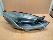 Load image into Gallery viewer, Frontscheinwerfer Ford Fiesta Full LED Rechts Scheinwerfer Headlight