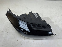 Load image into Gallery viewer, Frontscheinwerfer BMW I3 7467756-05 LED Rechts Scheinwerfer Headlight SCH2318563098xs
