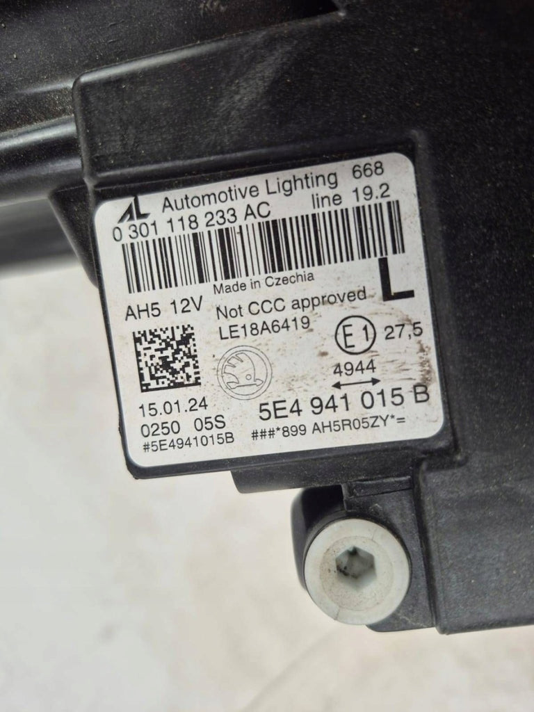 Frontscheinwerfer Skoda Octavia IV 5E4941015B Links Scheinwerfer Headlight SCH7567754781xs