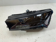 Laden Sie das Bild in den Galerie-Viewer, Frontscheinwerfer Skoda Enyaq 5LB941015B LED Ein Stück (Rechts oder Links)