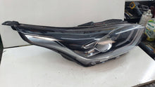 Laden Sie das Bild in den Galerie-Viewer, Frontscheinwerfer Kia Ceed 92102-J7100 LED Rechts Scheinwerfer Headlight