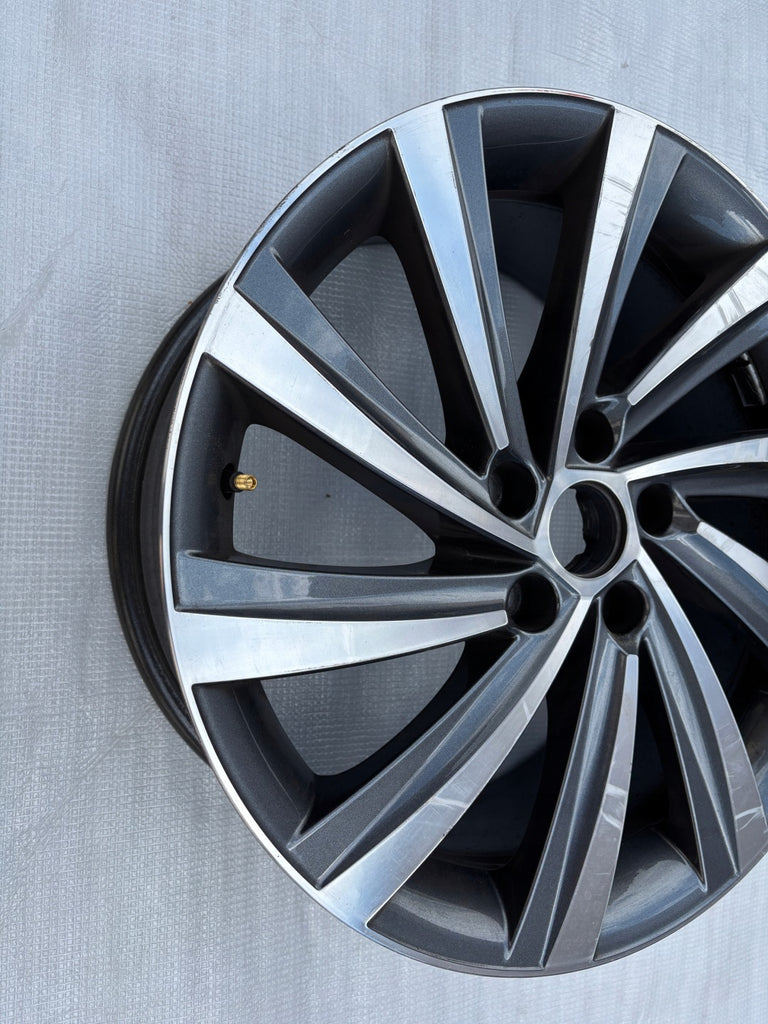 1x Alufelge 18 Zoll 7.5" 5x112 48ET Glanz Schwarz 5E3601025AG Skoda Octavia I FEL5154543294nv