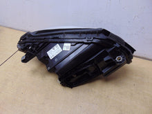 Laden Sie das Bild in den Galerie-Viewer, Frontscheinwerfer Mercedes-Benz W205 A2059062106KZ A2059062106 LED Links