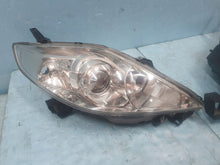 Laden Sie das Bild in den Galerie-Viewer, Frontscheinwerfer Mazda 5 -C235-51040 Ein Stück (Rechts oder Links) Headlight