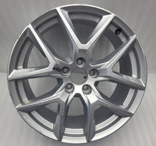 Laden Sie das Bild in den Galerie-Viewer, 1x Alufelge 18 Zoll 7.5&quot; 5x108 50 5ET 31423851 Volvo Xc60 Rim Wheel
