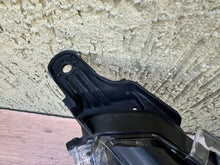 Load image into Gallery viewer, Frontscheinwerfer Toyota V LED Rechts Scheinwerfer Headlight SCH9924519139ps