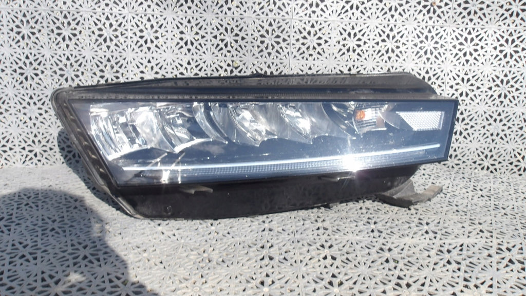 Frontscheinwerfer Skoda Octavia IV 5E4941016 Full LED Rechts Headlight SCH9455211357eg