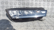 Laden Sie das Bild in den Galerie-Viewer, Frontscheinwerfer Skoda Octavia IV 5E4941016 Full LED Rechts Headlight SCH9455211357eg