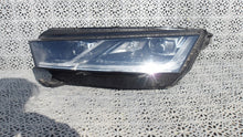 Laden Sie das Bild in den Galerie-Viewer, Frontscheinwerfer Skoda Octavia IV 5E4941015A Full LED Links Headlight SCH4461194578uh