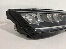 Laden Sie das Bild in den Galerie-Viewer, Frontscheinwerfer Skoda Octavia IV 5E4941016 Full LED Rechts Headlight SCH2061942974cm