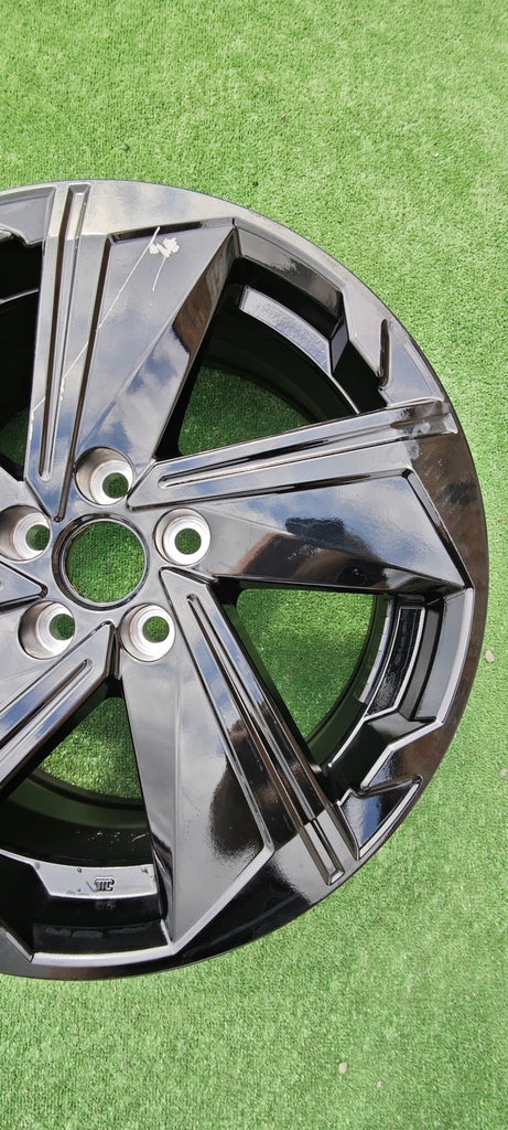 1x Alufelge 18 Zoll 7.0" 5x114.3 38ET Mitsubishi Eclipse Cross Rim Wheel