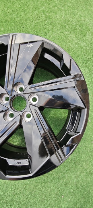 1x Alufelge 18 Zoll 7.0" 5x114.3 38ET Mitsubishi Eclipse Cross Rim Wheel FEL9346406286wn