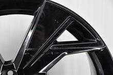 Laden Sie das Bild in den Galerie-Viewer, 1x Alufelge 17 Zoll 7.5" 5x108 44ET Glanz Schwarz 9843281580 Opel Astra L FEL3357650706qy