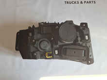 Load image into Gallery viewer, Frontscheinwerfer Renault 7482251331 89207611 Links Scheinwerfer Headlight SCH3197834691sb