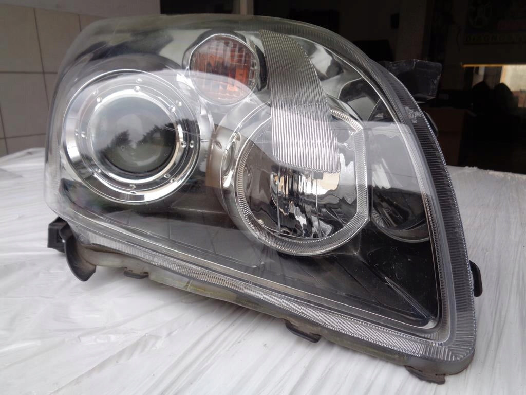 Frontscheinwerfer Toyota Avensis Rechts Scheinwerfer Headlight SCH6128451383vs