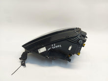 Laden Sie das Bild in den Galerie-Viewer, Frontscheinwerfer Skoda Karoq 57C941010 LED Rechts Scheinwerfer Headlight SCH4901813996ru