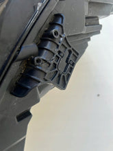 Laden Sie das Bild in den Galerie-Viewer, Frontscheinwerfer Audi A4 B9 8W0941012 LED Rechts Scheinwerfer Headlight