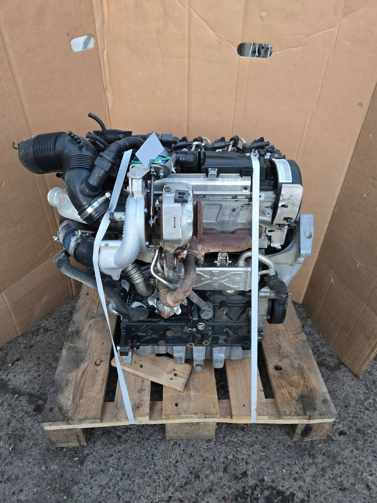 Motor Seat Skoda VW CAY 1.6 TDI 129TKm 2010 Diesel Engine Komplett