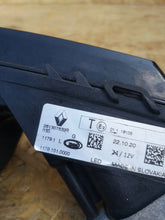 Laden Sie das Bild in den Galerie-Viewer, Frontscheinwerfer Renault Espace V 261307832R LED Rechts Scheinwerfer Headlight