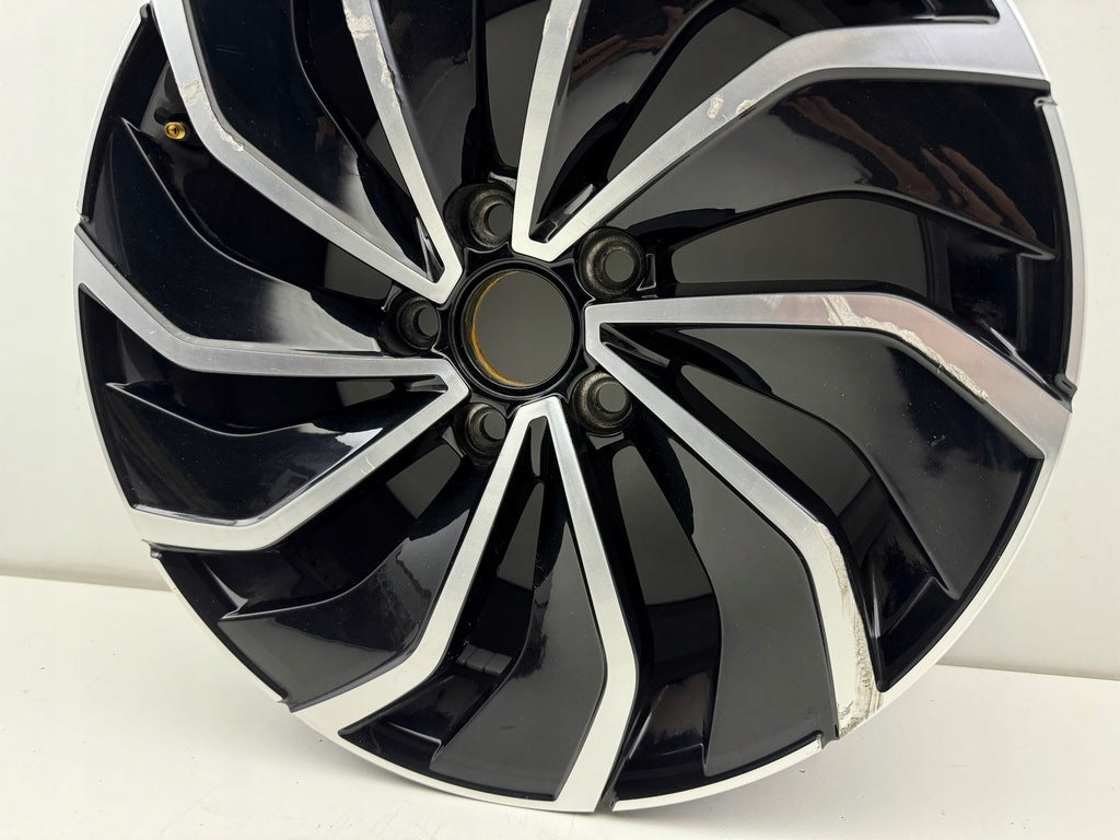 1x Alufelge 17 Zoll 7.5" 5x112 51ET Glanz Schwarz 5H0601025 VW Golf Viii FEL1623974557ge