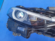 Laden Sie das Bild in den Galerie-Viewer, Frontscheinwerfer Mazda 3 BCJH51030 LED Rechts Scheinwerfer Headlight