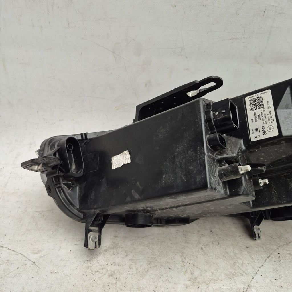Frontscheinwerfer Cupra Formentor 5FG941008E Rechts Scheinwerfer Headlight SCH8960511366ms
