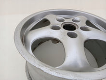 Load image into Gallery viewer, 1x Alufelge 17 Zoll 9.0" 5x130 55ET Glanz 99336212800 Porsche 993 Carrera FEL3862263373ac