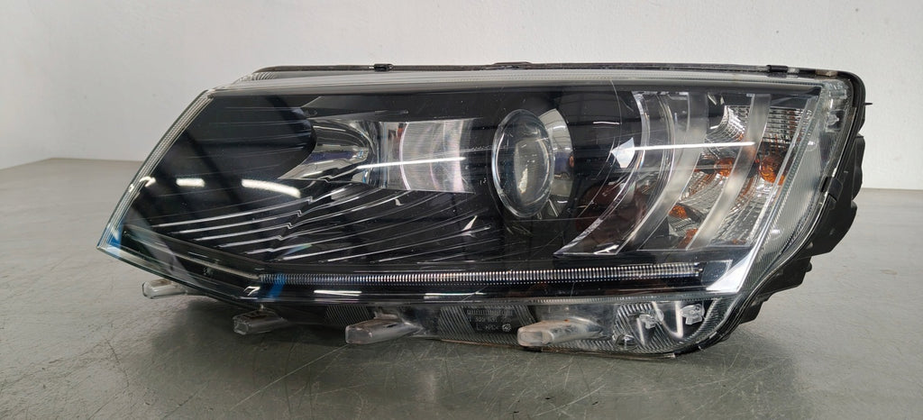 Frontscheinwerfer Skoda Octavia III 5E1941015B Links Scheinwerfer Headlight SCH5619388197tp