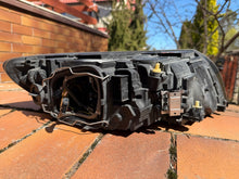 Laden Sie das Bild in den Galerie-Viewer, Frontscheinwerfer Volvo S40 31299597 Links Scheinwerfer Headlight SCH8937423520op